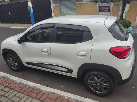 RENAULT KWID 1.0 12V SCE FLEX INTENSE MANUAL RENAULT KWID 1.0 12V SCE FLEX INTENSE MANUAL
